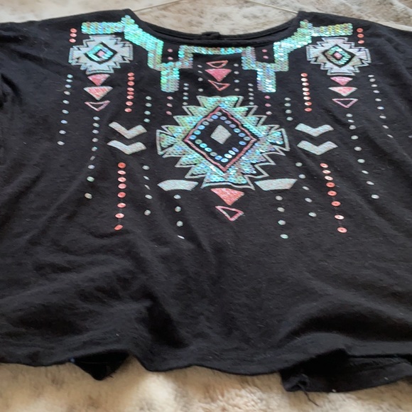 Aztec Top - Picture 6 of 6